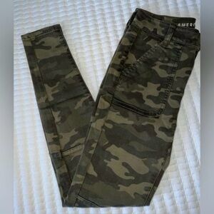 American Eagle camo skinny jeans